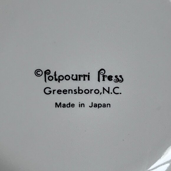 Vintage Potpourri Press Christmas Mug Panda Bear Wrap-Around Design Japan Green - Picture 8 of 8